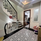 NHÀ NGUYỄN VĂN CỪ 48M2 VỈA HÈ 2 Ô TÔ TRÁNH GIÁ 13 TỶ